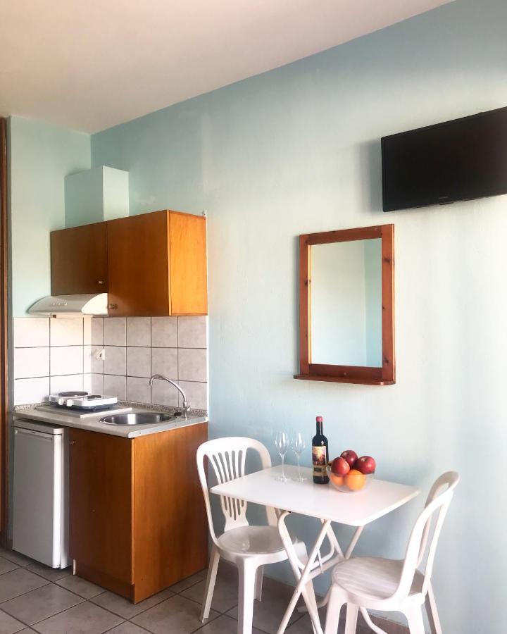 Paralía Villa Alexander מראה חיצוני תמונה