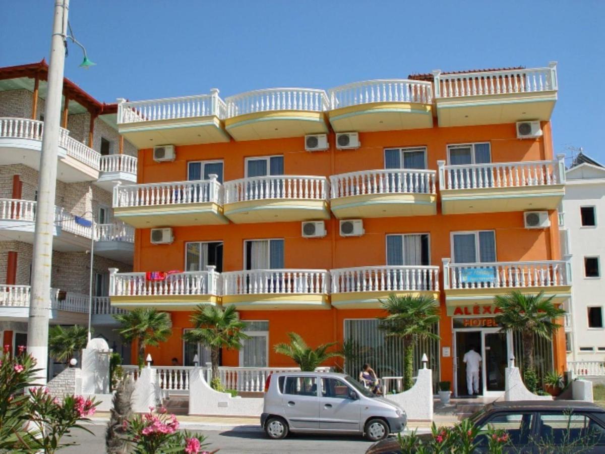 Paralía Villa Alexander מראה חיצוני תמונה