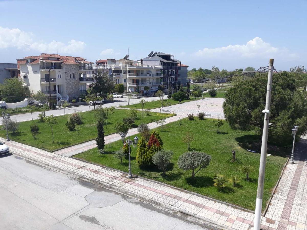 Paralía Villa Alexander מראה חיצוני תמונה